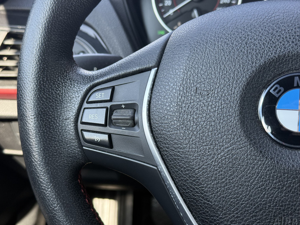 BMW 1 Serie 116i business sportline | nl-auto | groot navi | nieuwe distrib
