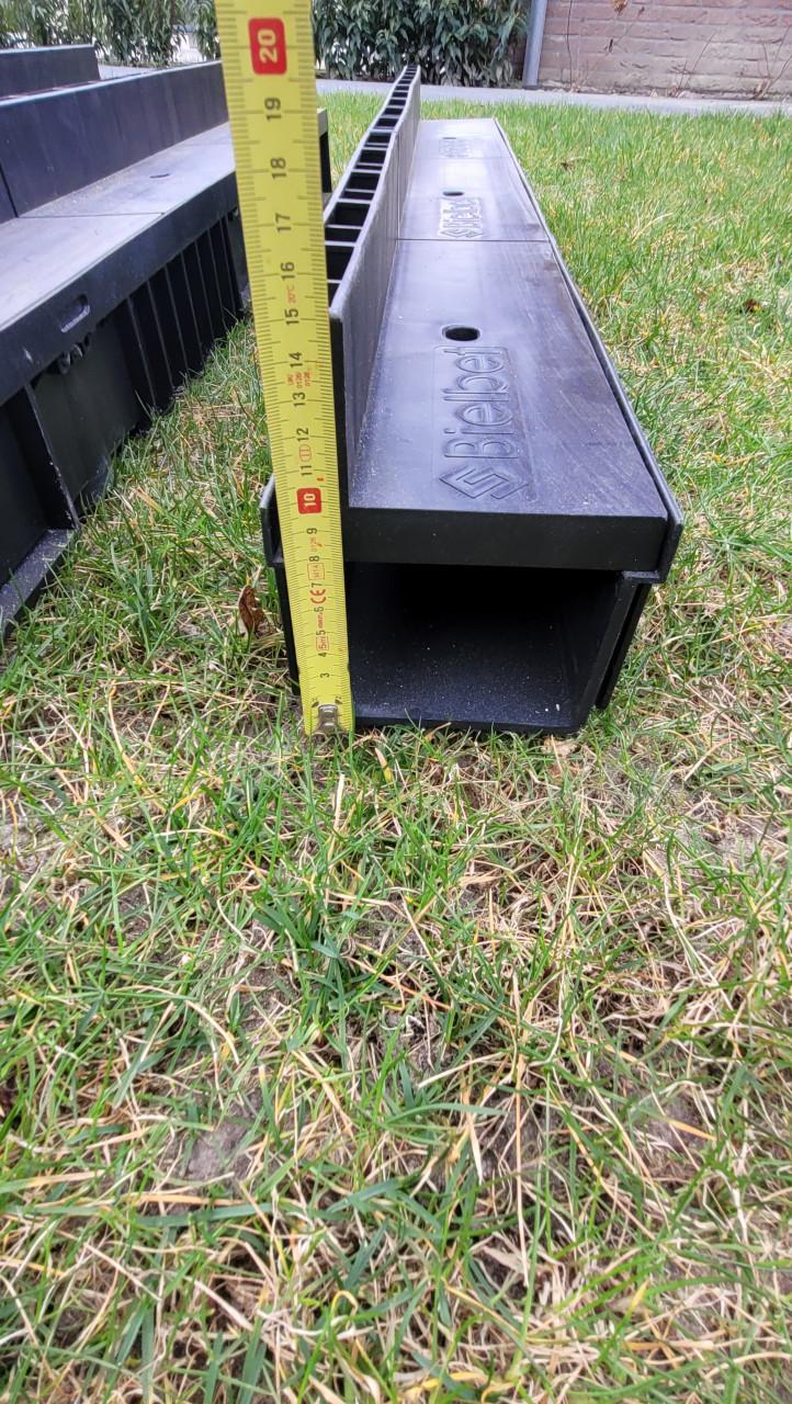 Bielbet afvoergoot / draingoot / sleufgoot 5x1m + 2x stortbak