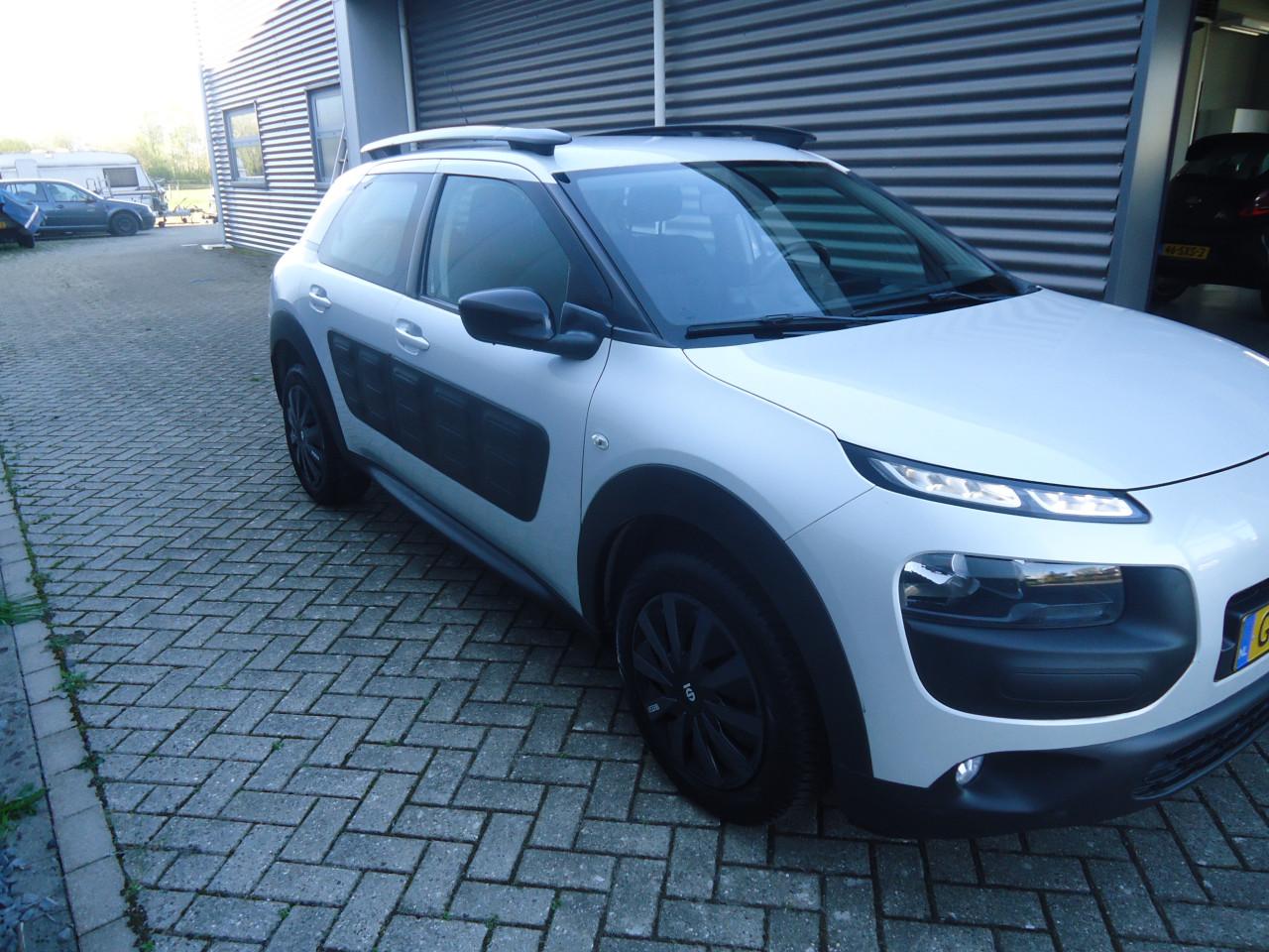 CITROEN C4 CACTUS VTI 82PK 5DRS BUSINESS