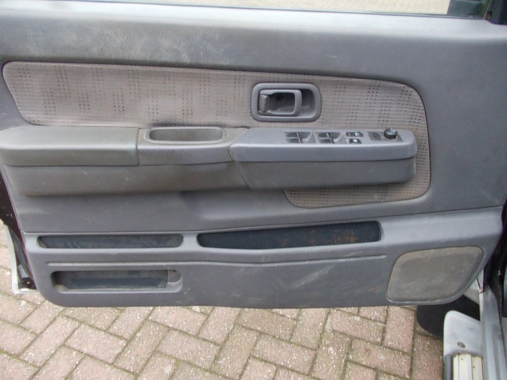 Nissan King-cab pick up (d22) 4x4 double cab 5-pers. (navara)