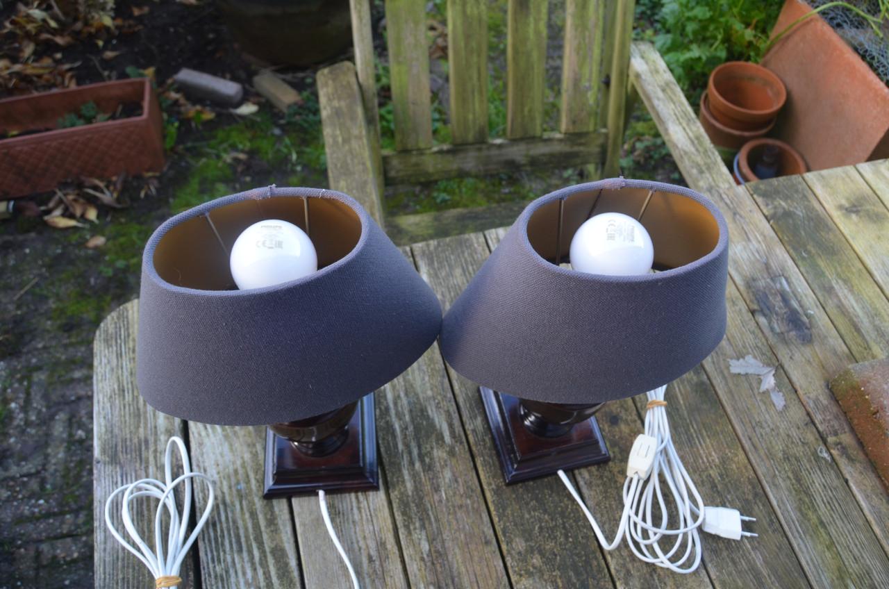 Twee Schemerlampjes in prima staat