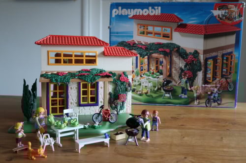 Playmobil "Het Vakantiehuis"  4857 compleet in doos + boekje €25,00
