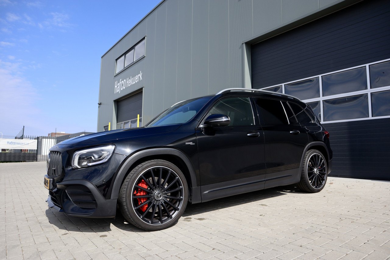 Mercedes-Benz GLB AMG 35 4MATIC Speedshift 2021| 306 PK | Full option |