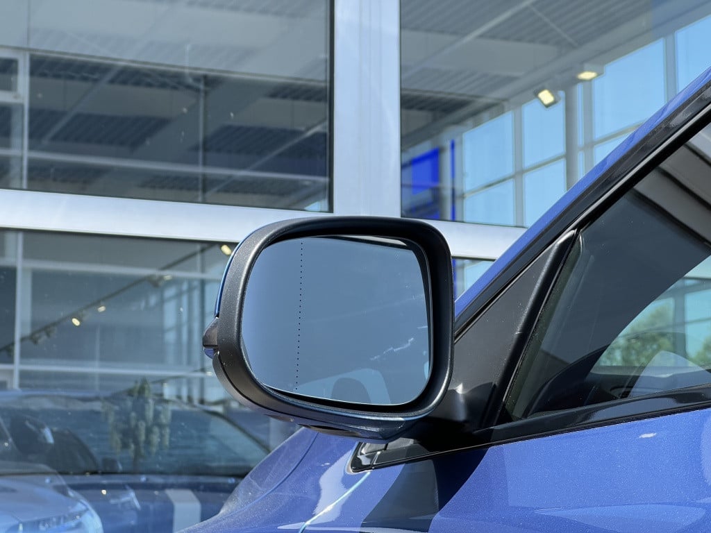 Volvo V40 t3 153pk nordic+sport| standkachel| trekhaak| navi| r-design
