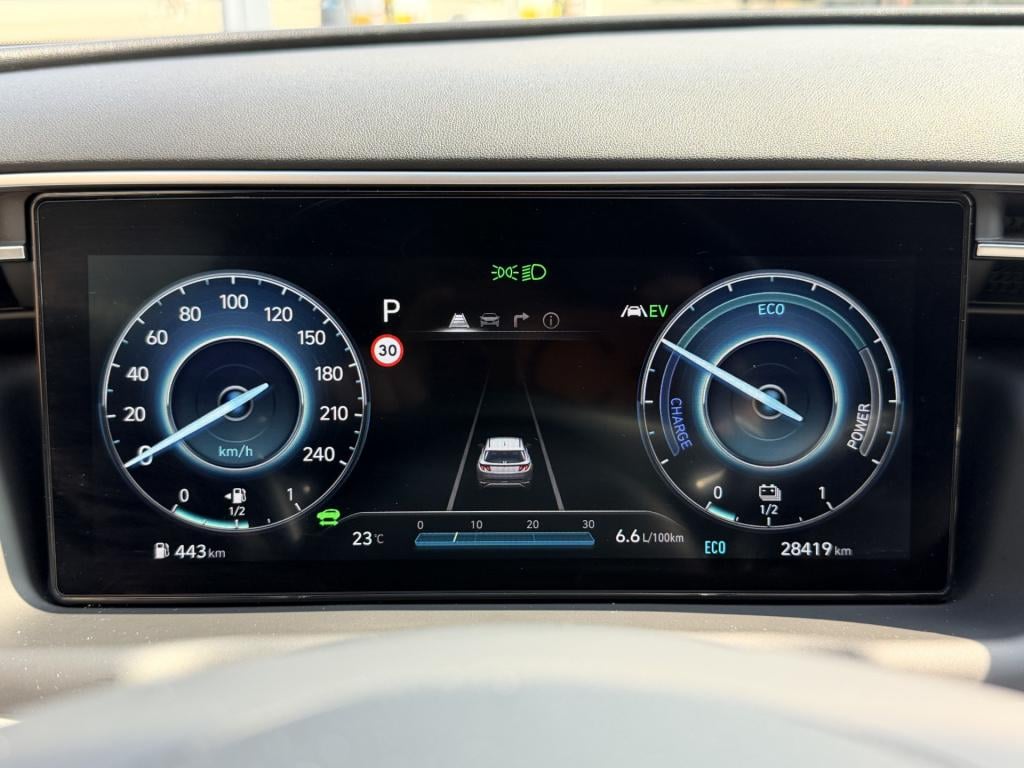 Hyundai Tucson 1.6 t-gdi hev premium sky