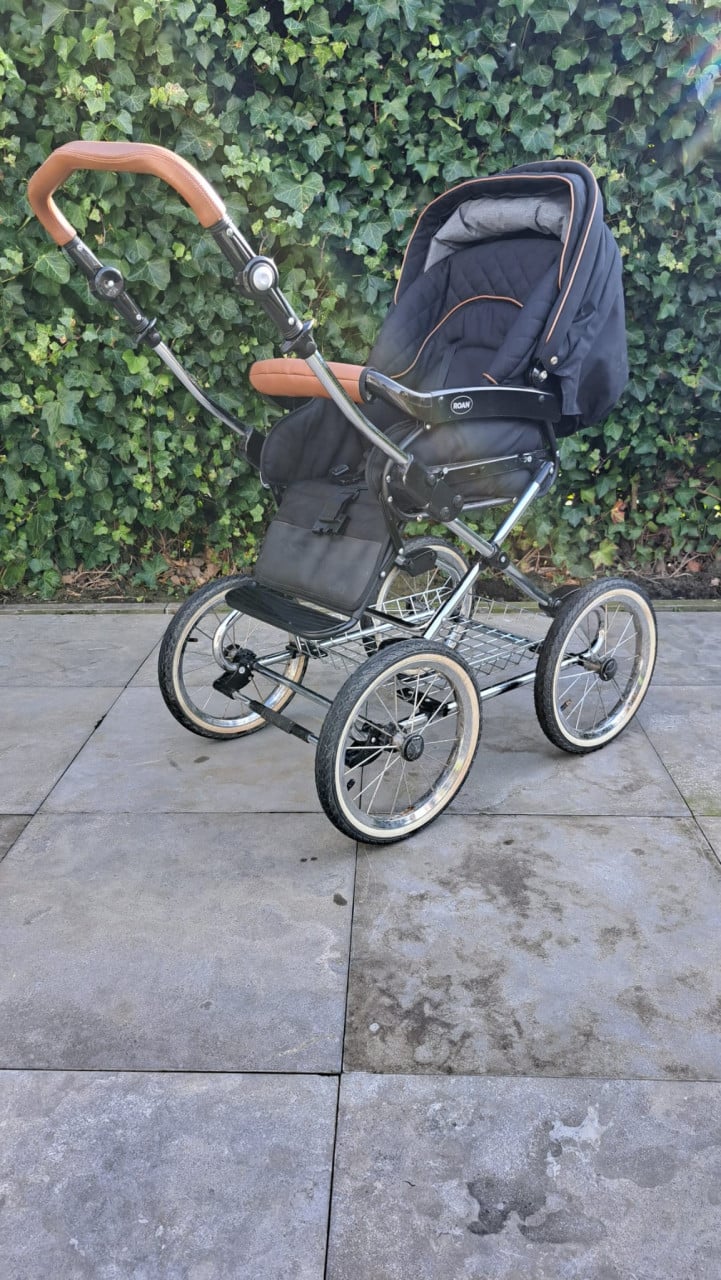 Retro kinderwagen
