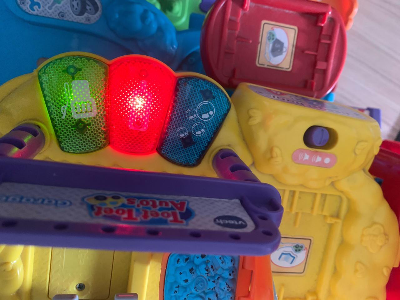 VTech Toet Toet Auto’s Garage met 3 pratende auto’s 🚗🎶