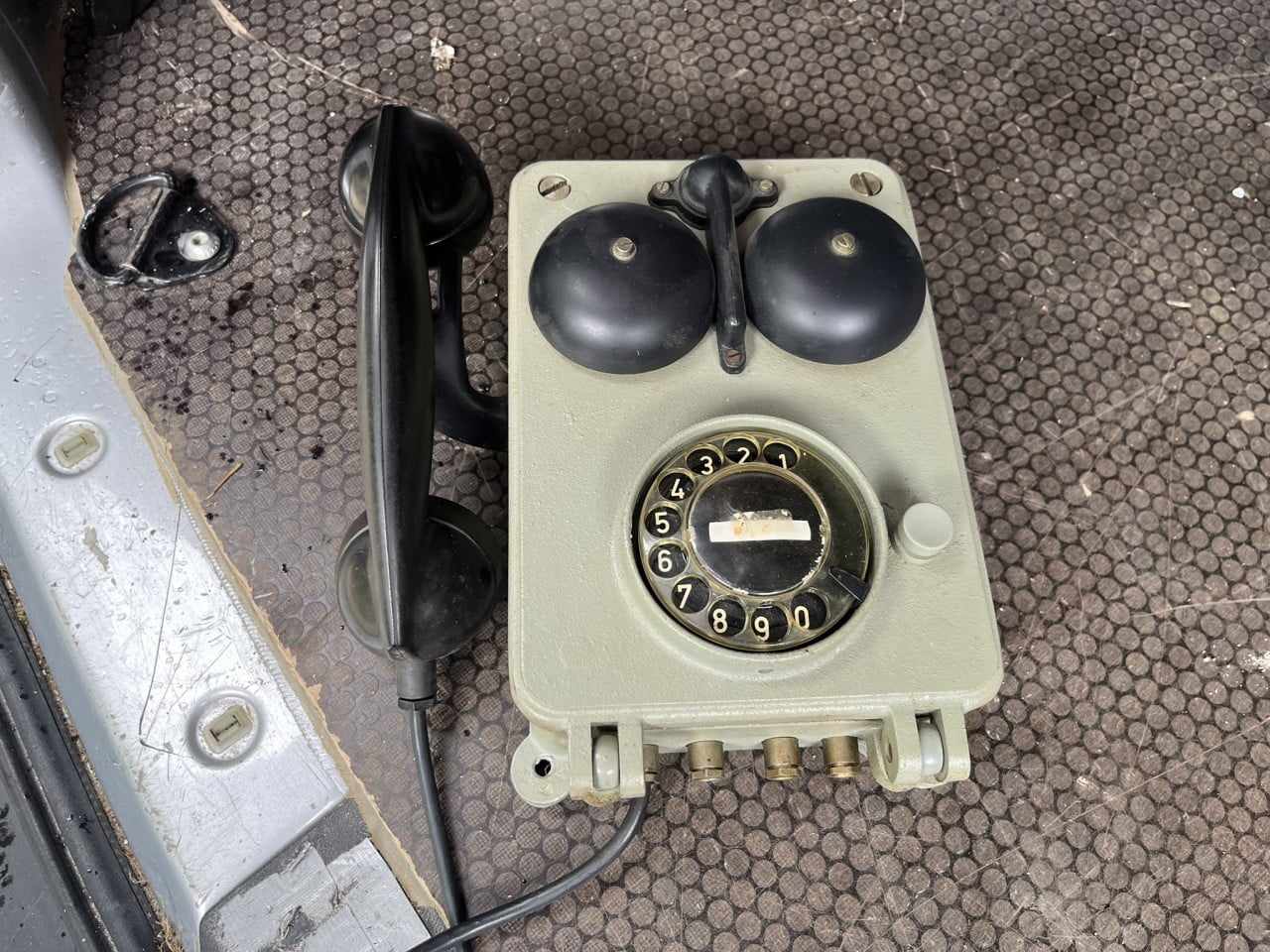 Muurtelefoon Ericsson model BEA1058 of DBTN11101