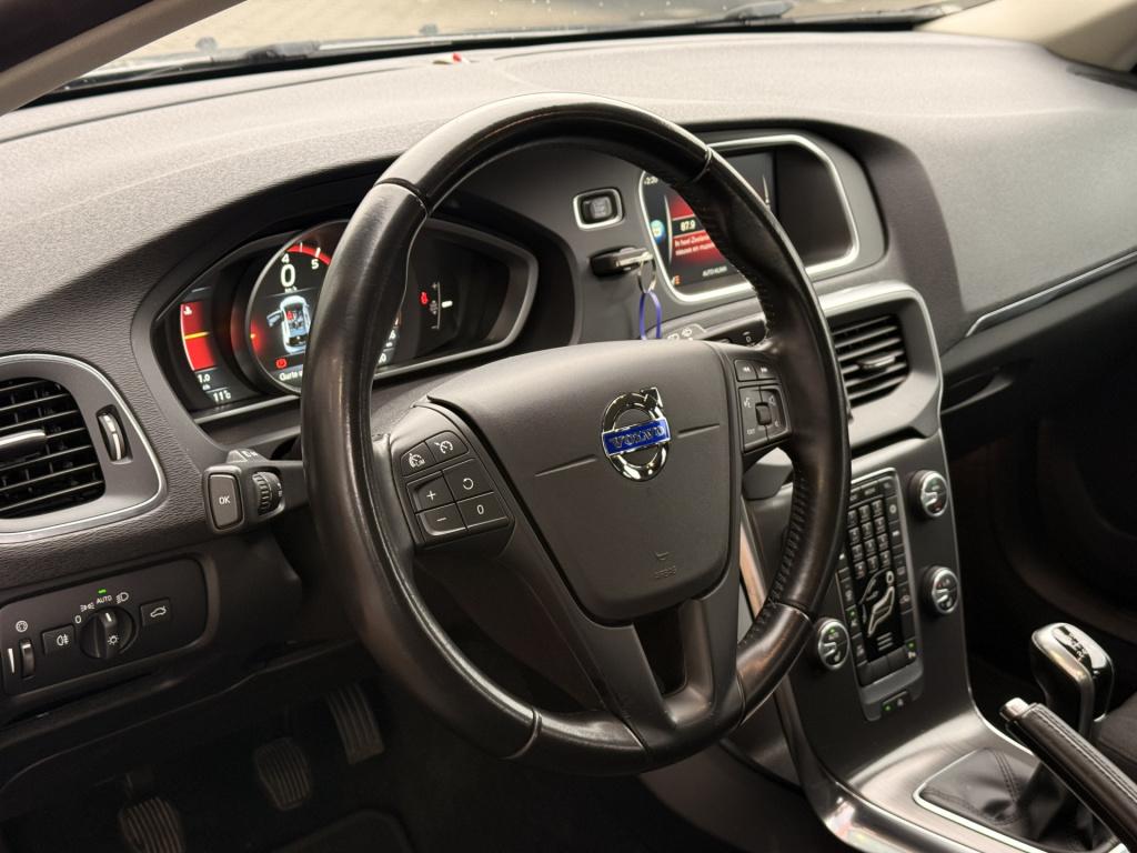 Volvo V40 1.5 t3 kinetic | navi | cruise | stoelverwarming | bluetooth | pa