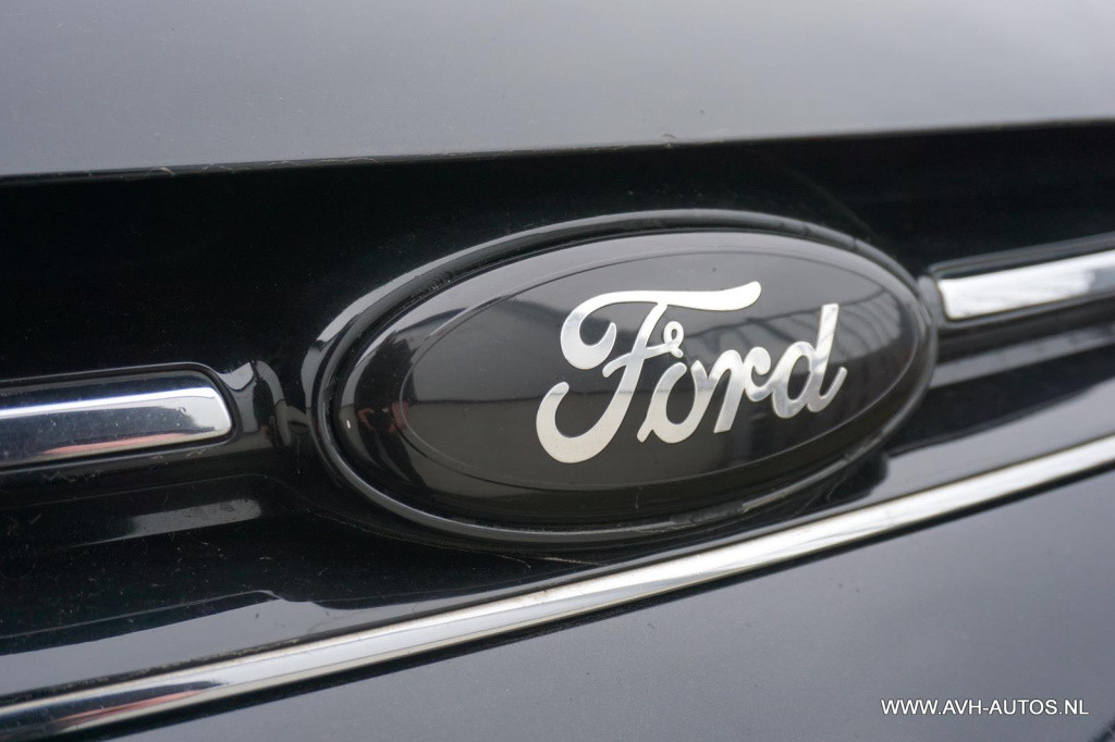 Ford C-max 1.0 titanium