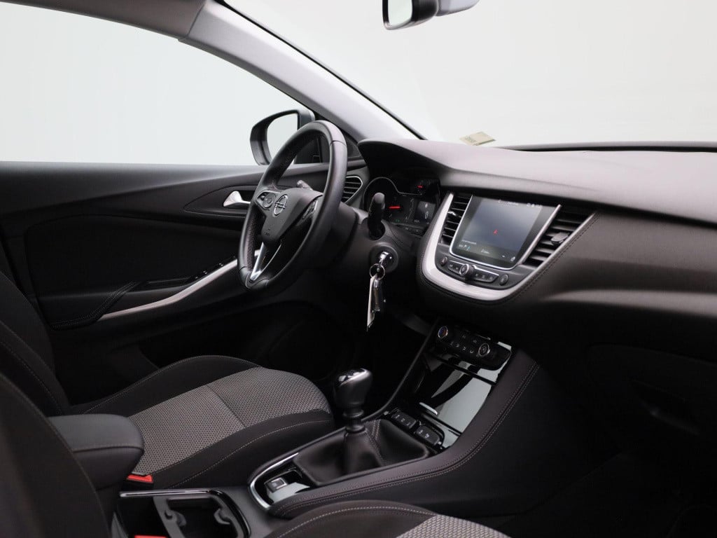 Opel Grandland X 1.2 turbo edition | lmv | navigatie | parkeer sensoren | a