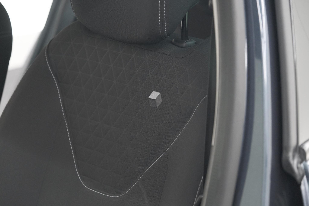 Renault Clio 1.2 limited | trekhaak | navigatie | parkeersensoren | climate