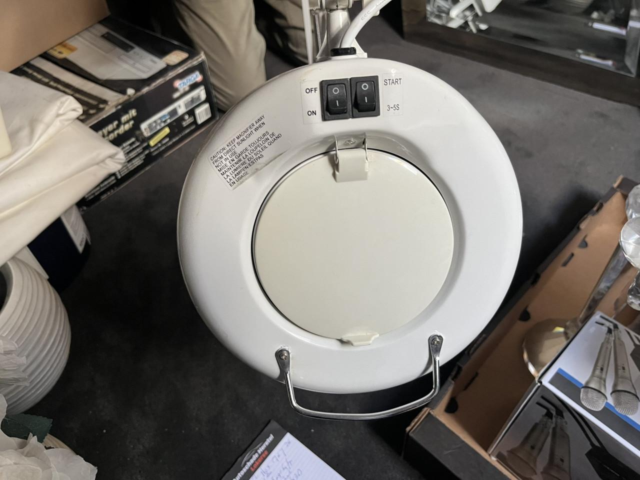 Loeplamp m verlichting LTS 120