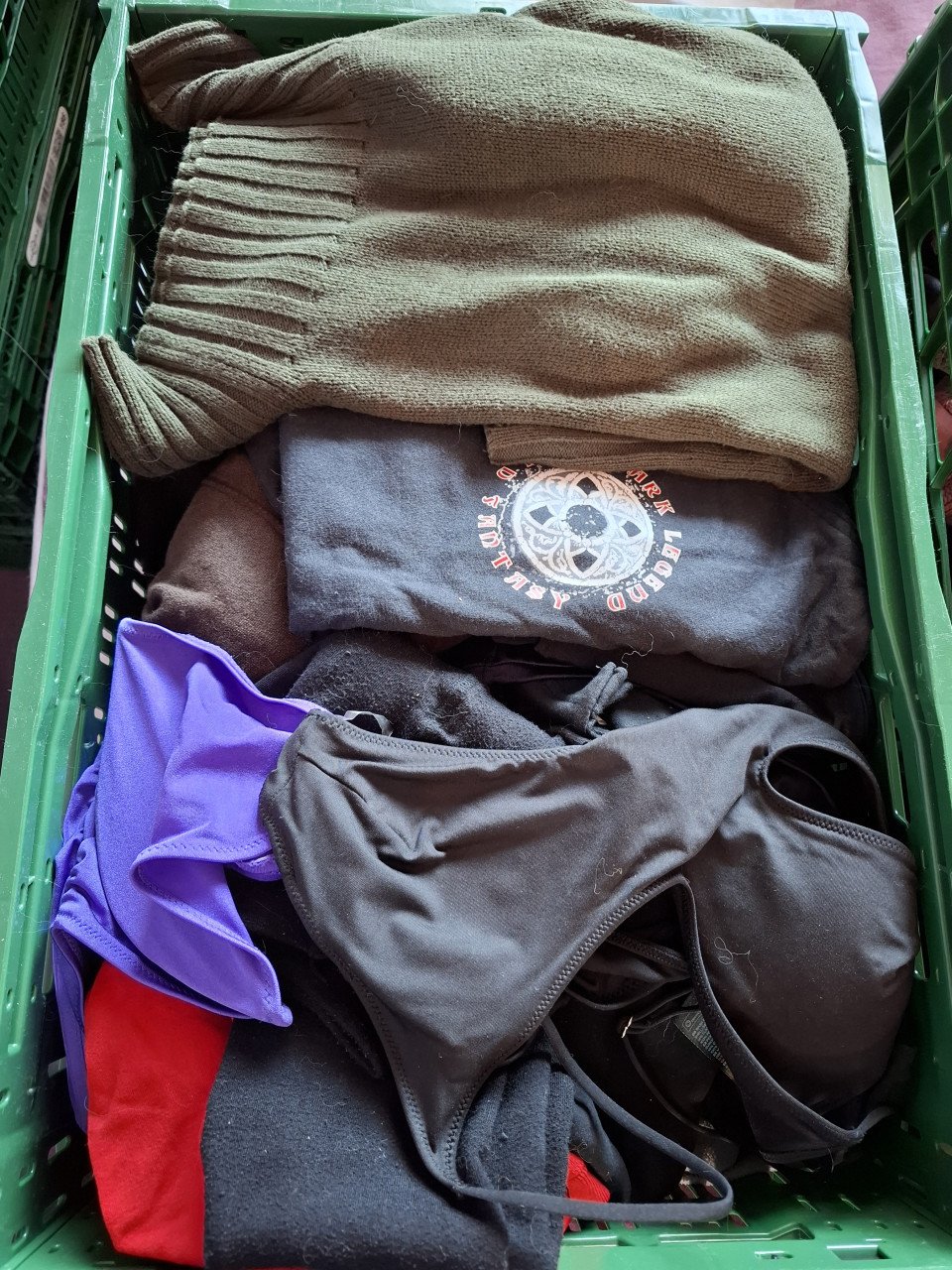 Tienerkleding / meisje pakket 170/S . >50 stuks