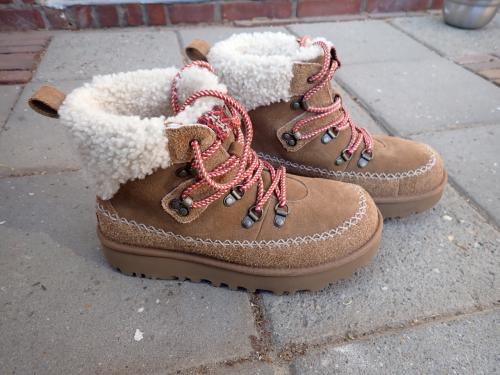 Ugg snowboots classic alpine lace-up