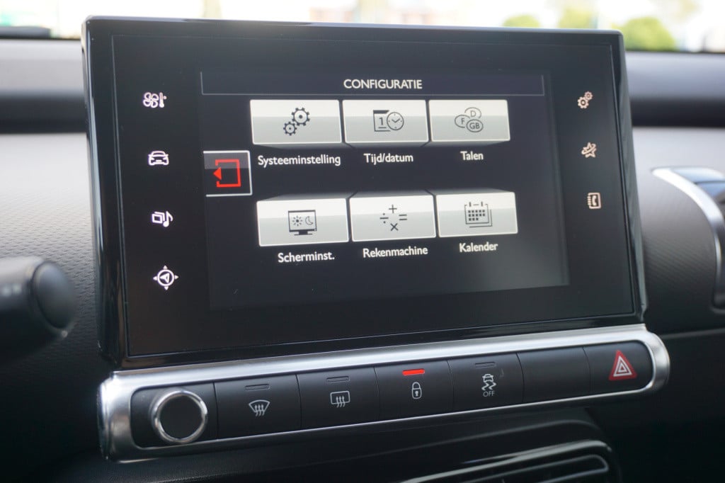 Citroen C4 Cactus 1.2 puretech shine airco / navi / carplay / elektr. ramen