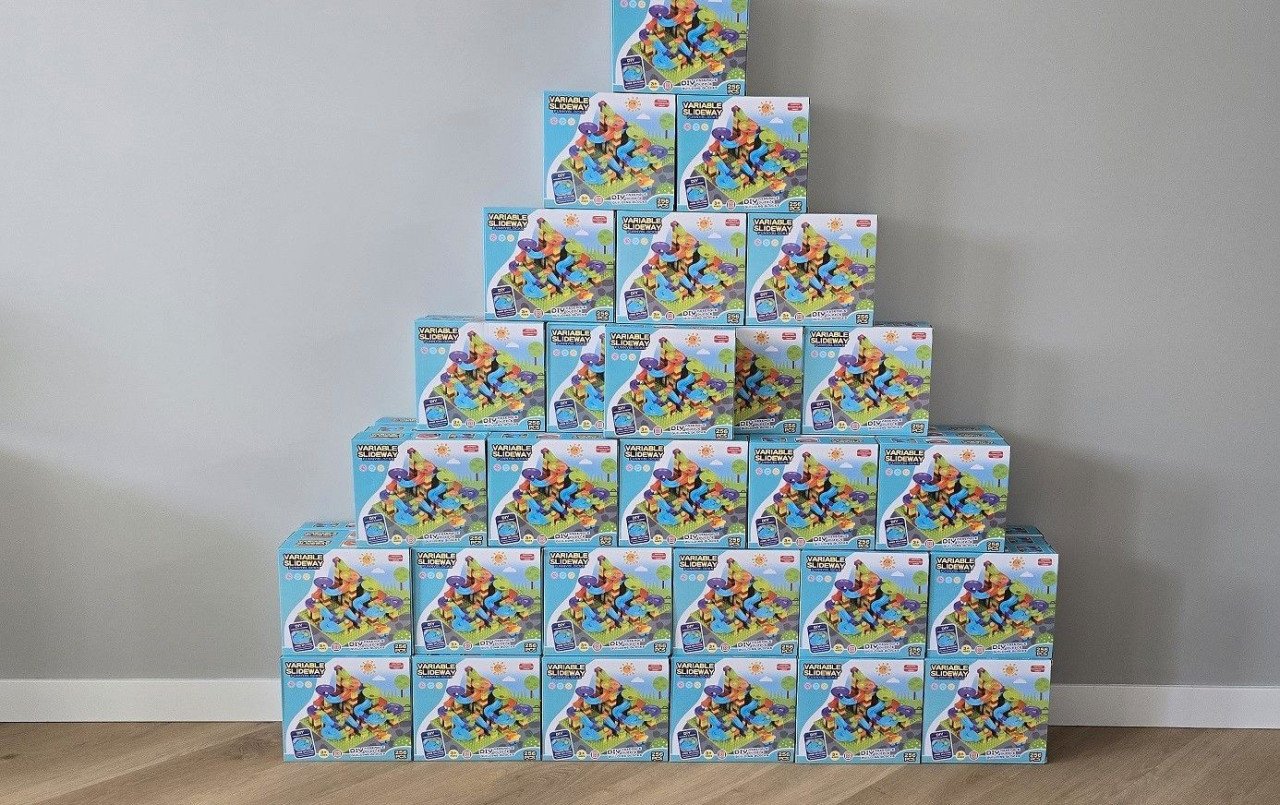 Knikkerbaan te combineren met lego.