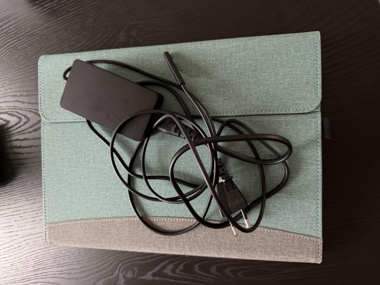 Microsoft surface pro 11 snapdragon x plus