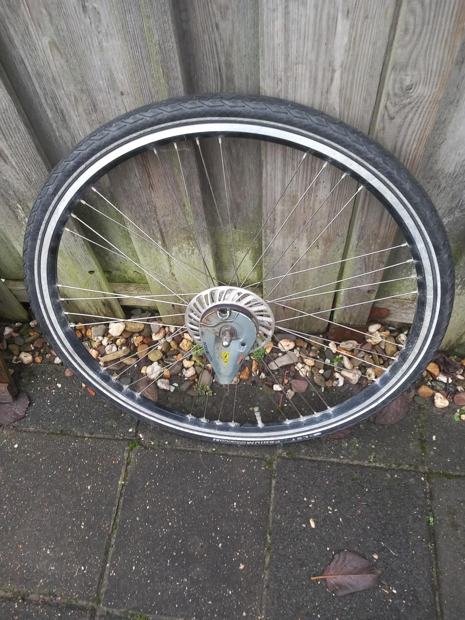 Diverse 28 inch wielen