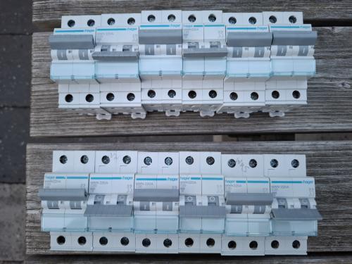 TE KOOP Hager Automaat C20A 2-Polig (12 stuks)