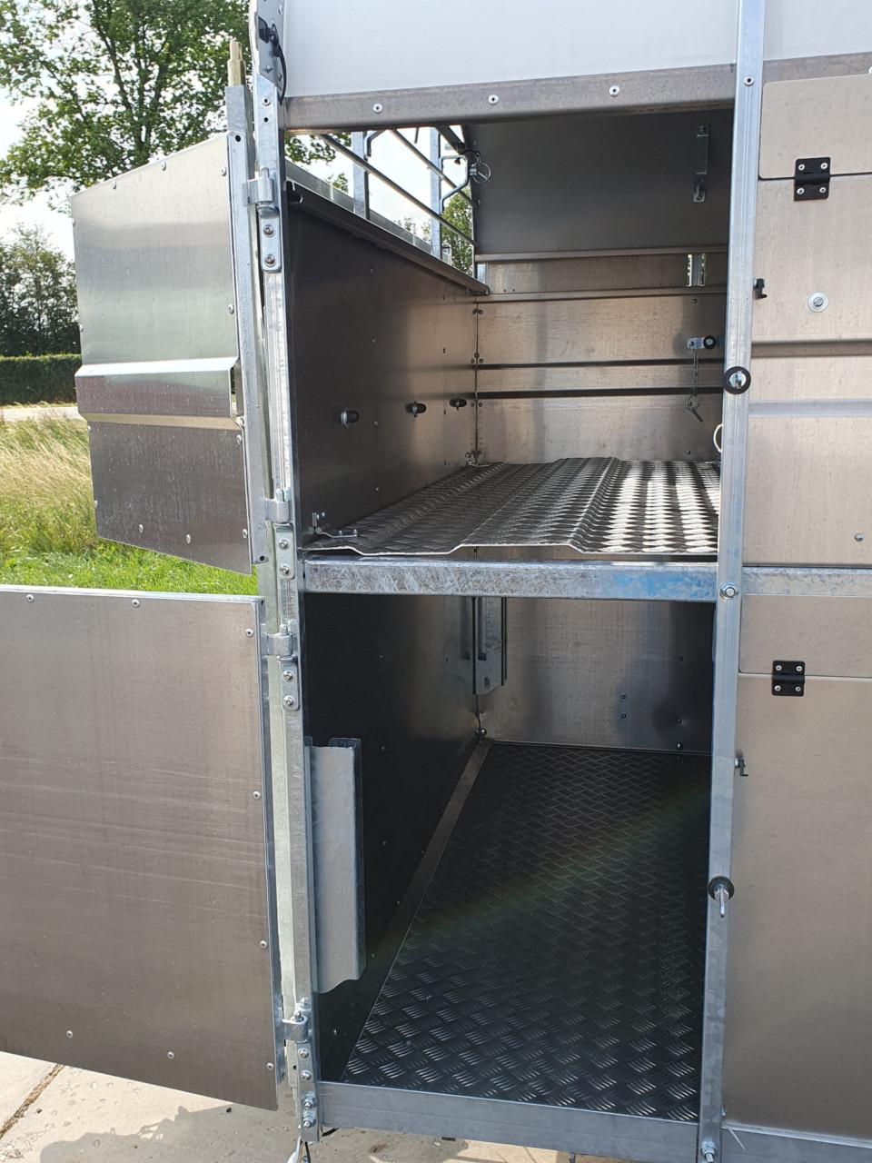 Demomodel Nugent veetrailer