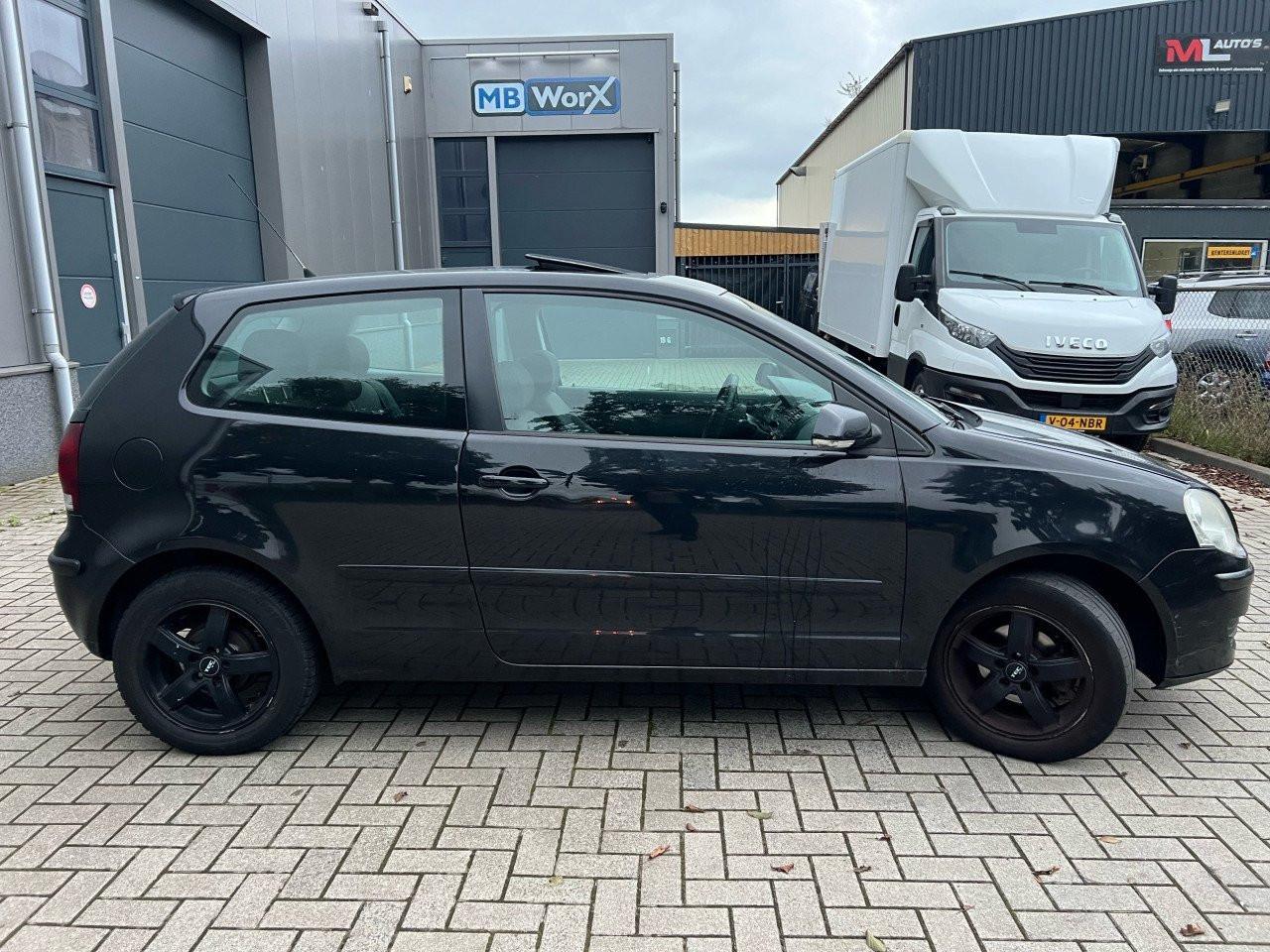 Volkswagen Polo 1.4-16V Optive