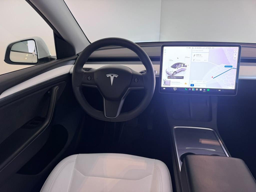 Tesla Model Y rwd 58 kwh / soh 98%