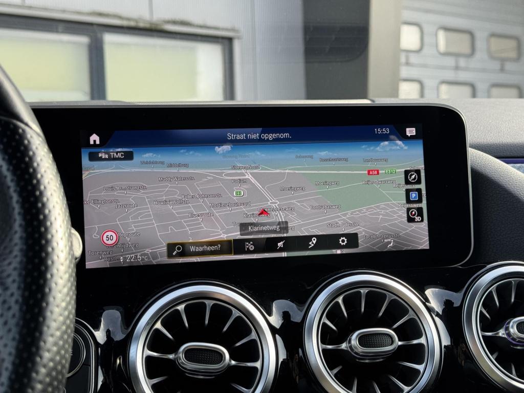 Mercedes-Benz Gla-klasse 200 amg line edition incl. trekhaak afneembaar!