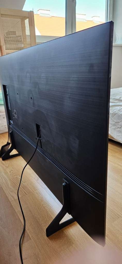 Luxe Samsung 43 Inch-109cm QLED Smart 4K UHD Ultra HD-TV