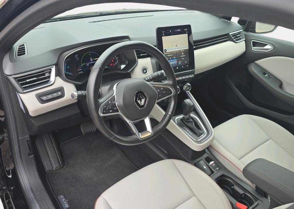 Renault Clio 1.6 e-tech hybrid 140 initiale paris