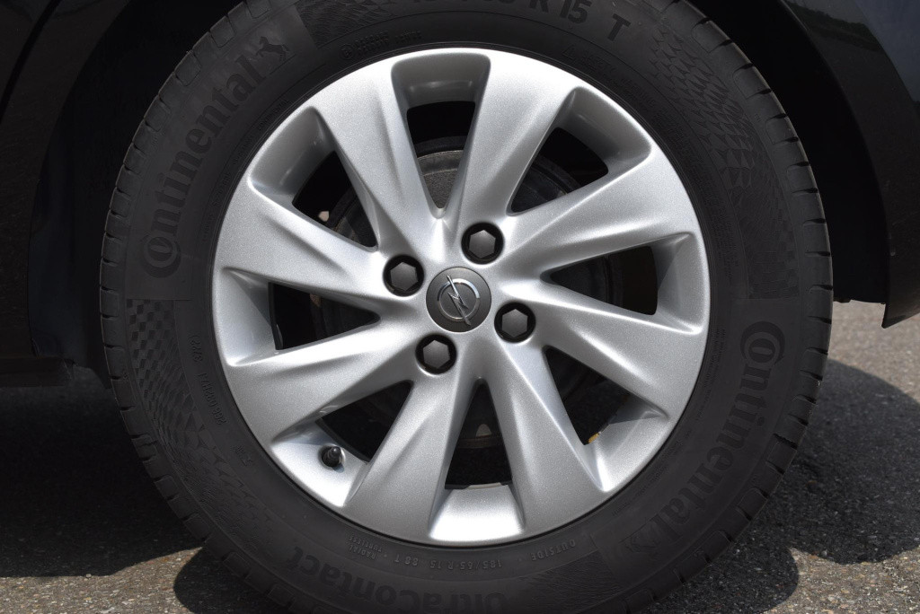Opel Corsa 1.2 | trekhaak | lmv | bluetooth | airco