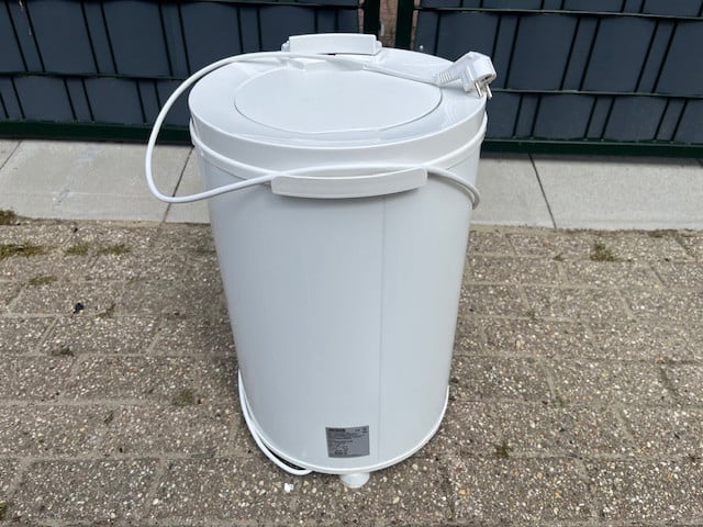 4 Centrifuges