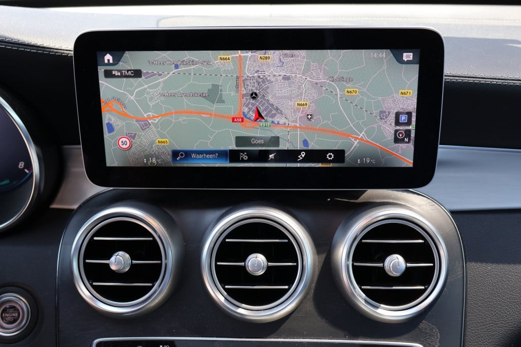 Mercedes-Benz Glc 200 premium plus i wegklapbare trekhaak i panorama dak i 
