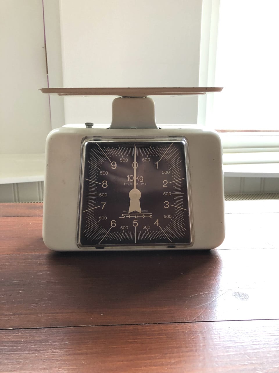 Leuk brocante Stube keukenweegschaaltje