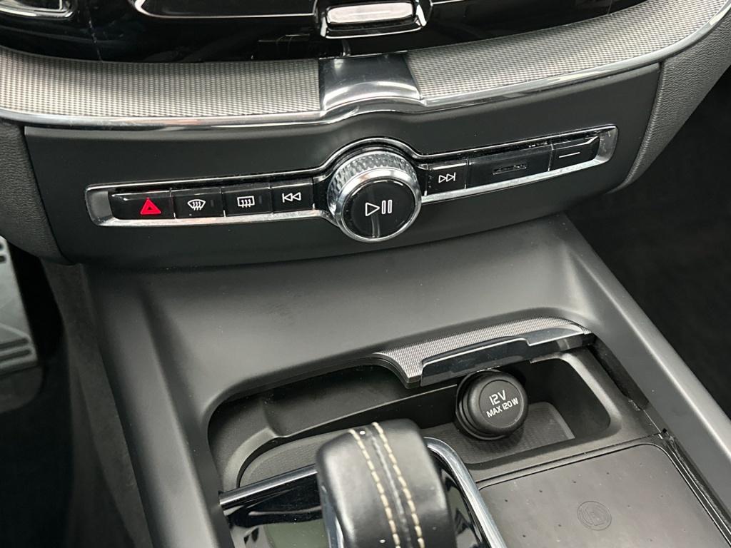 Volvo XC60 t8 390pk recharge r-design| pano| 360camera| trekhaak| h&k sound