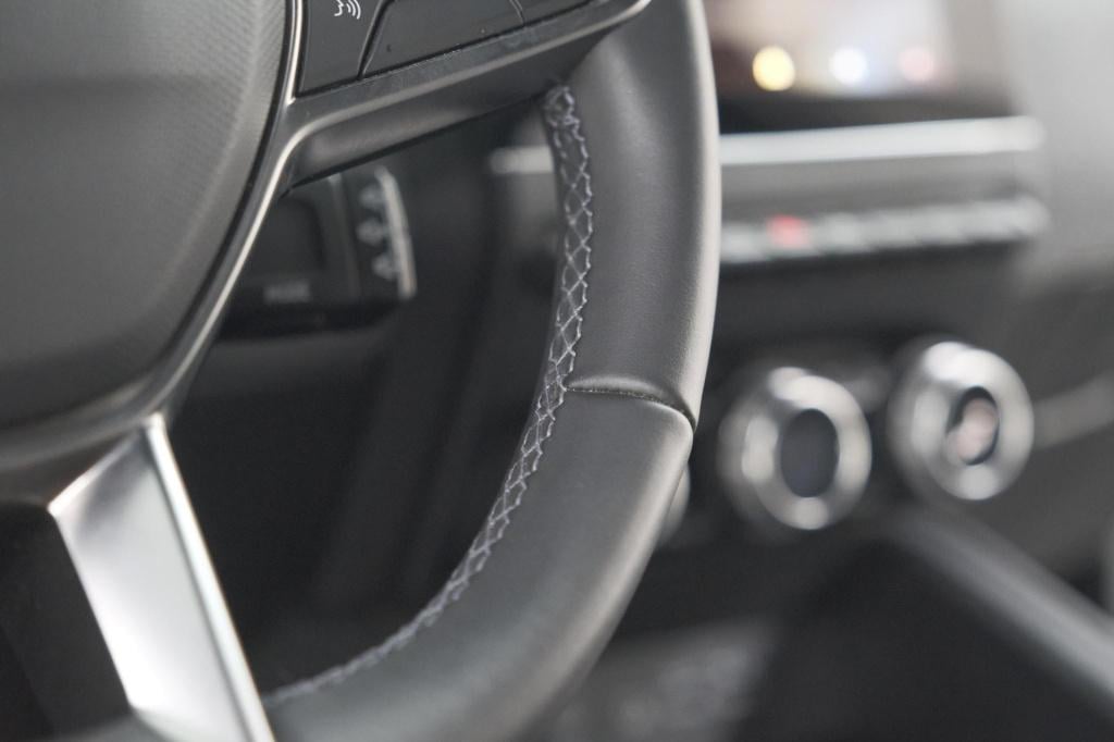 Renault Clio tce 90 gpf techno | 360 camera | adaptieve cruise control | 9.