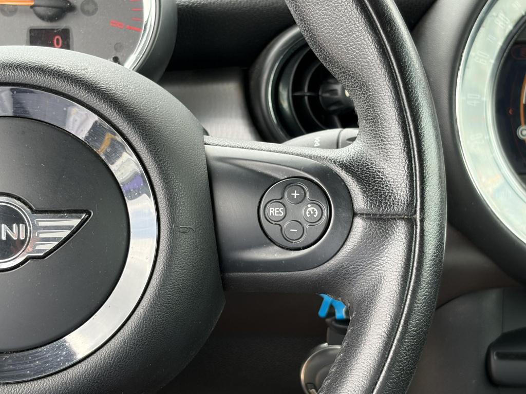 Mini Cooper Cabrio 1.6 highgate, nl-auto!