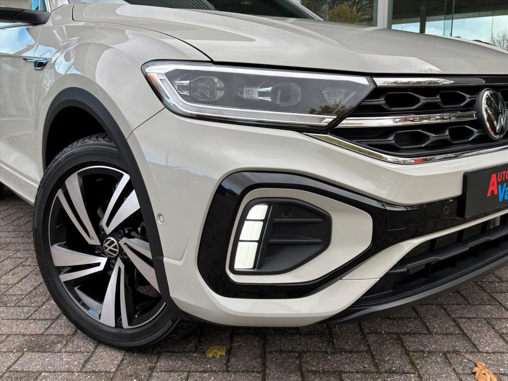 Volkswagen T-roc 1.5 tsi 150pk 7-dsg r-line|dode hoek|carplay| elek klep| r