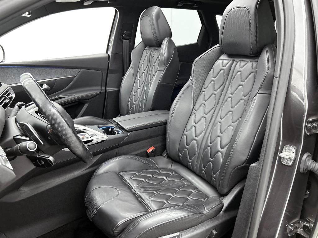 Peugeot 3008 130 pk automaat gt line | rijklaar lederen bekleding | camera 