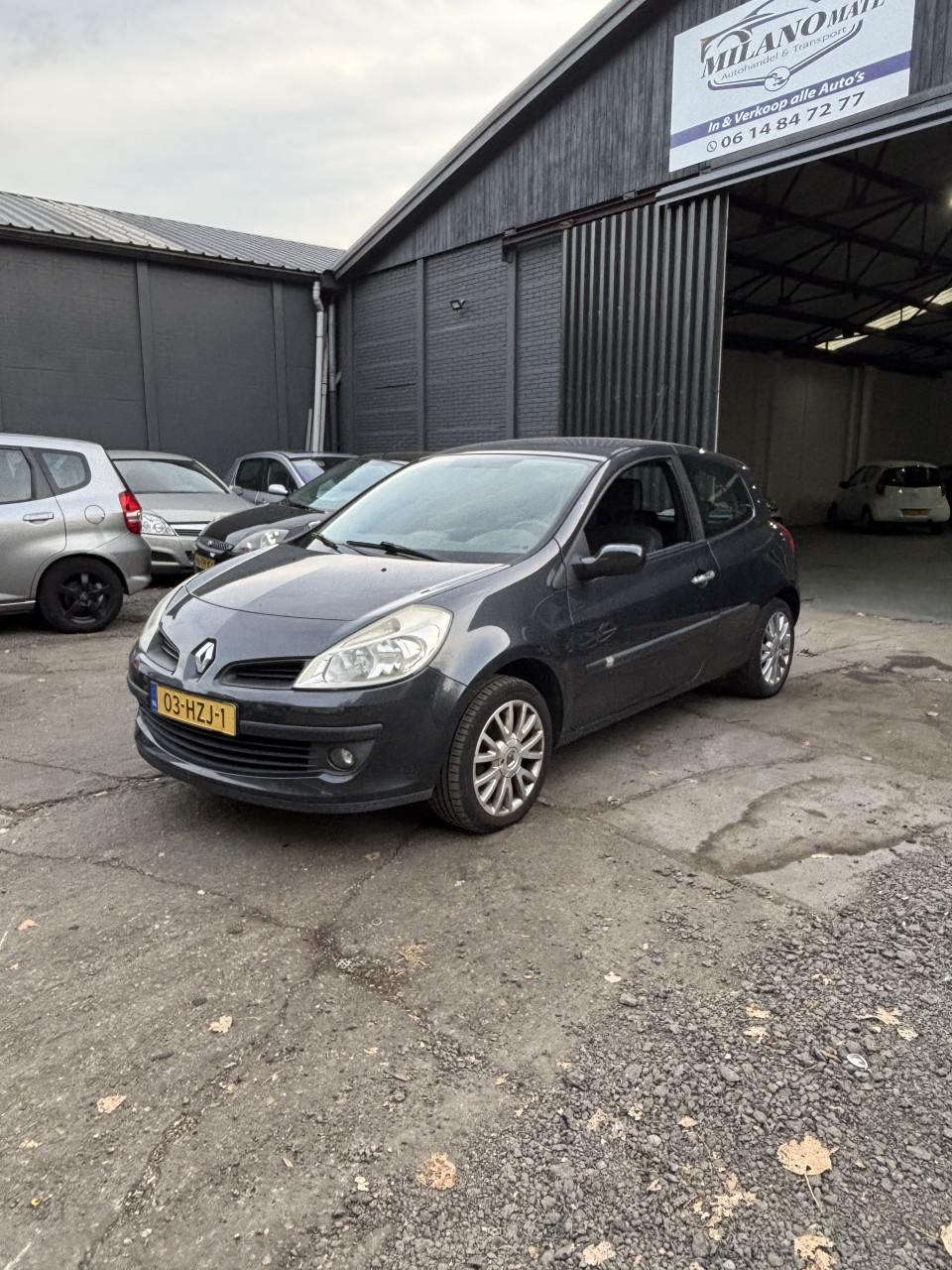 Renault Clio weinig kilometers!