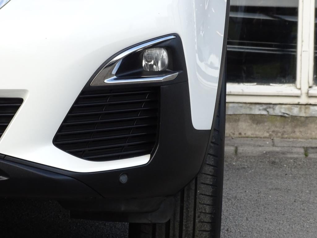 Peugeot 3008 1.2 puretech blue lease executive automaat | camera | apple ca