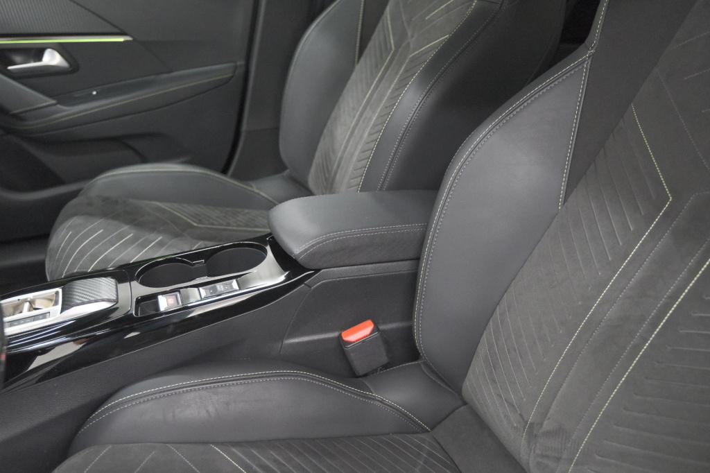 Peugeot 208 1.2 hybrid 145 e-dcs6 gt | alcantara pakket | camera | apple ca