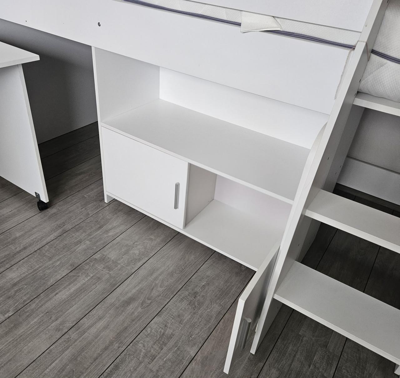 Witte Halfhoogslaper met bureau