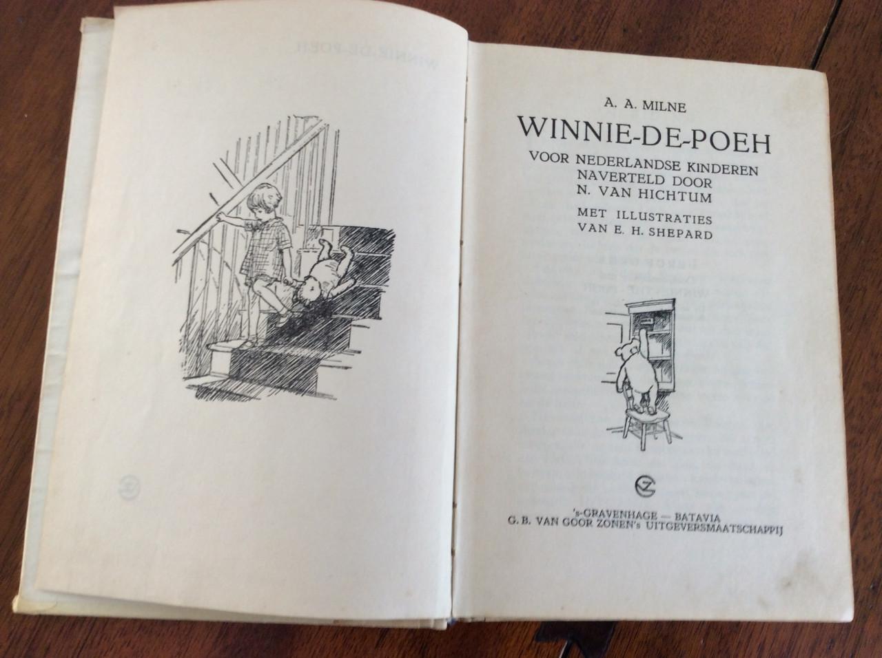 Vintage boekjes. Saskia en Jeroen en Winnie de Poeh.