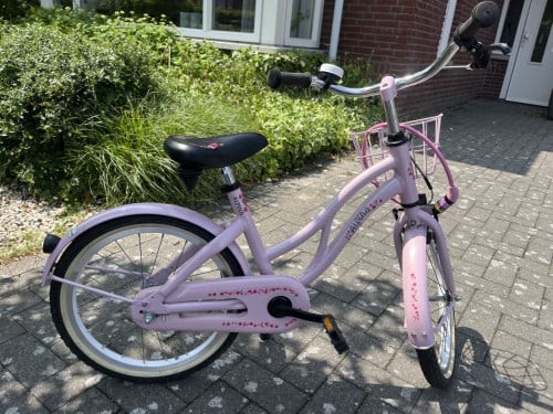 Roze kinderfiets