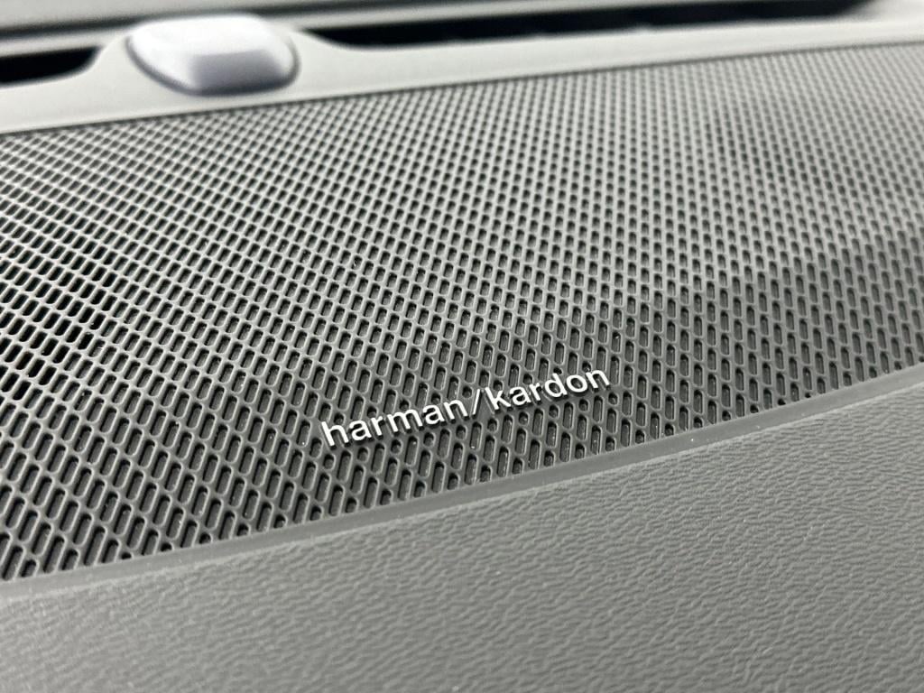 Volvo V60 t6 340pk recharge r-design| achteruitrijcamera| trekhaak| adap.cr