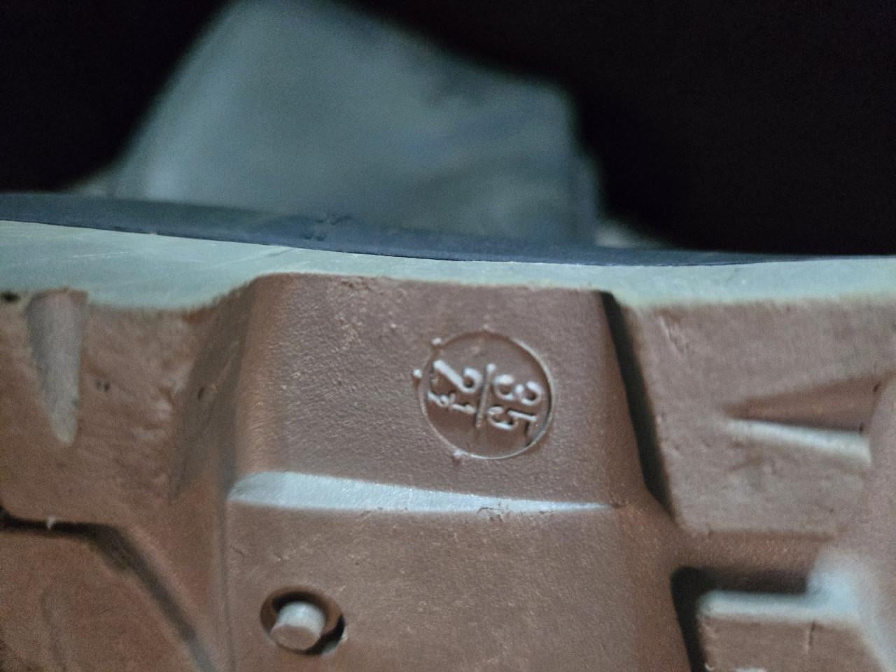 Donkergrijze Dunlop regenlaarzen zijn gemaakt van PVC Maat 35