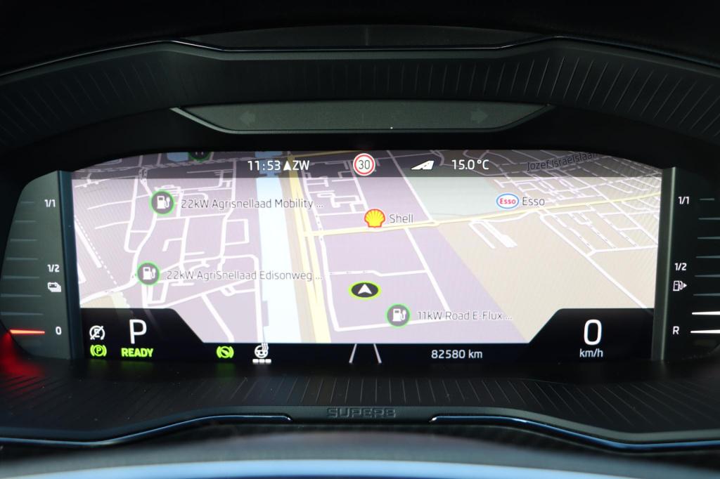 Skoda Superb combi 1.4 tsi iv sportline 217pk dsg6