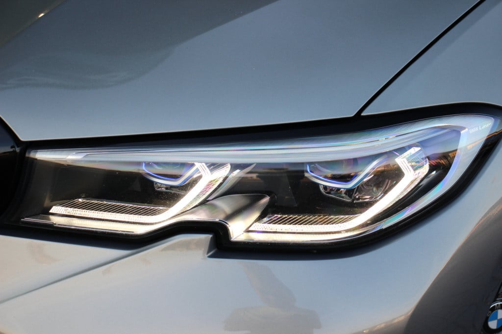 BMW 3-serie 330e high executive m-sport | schuifdak | laser | h&k | el. sto