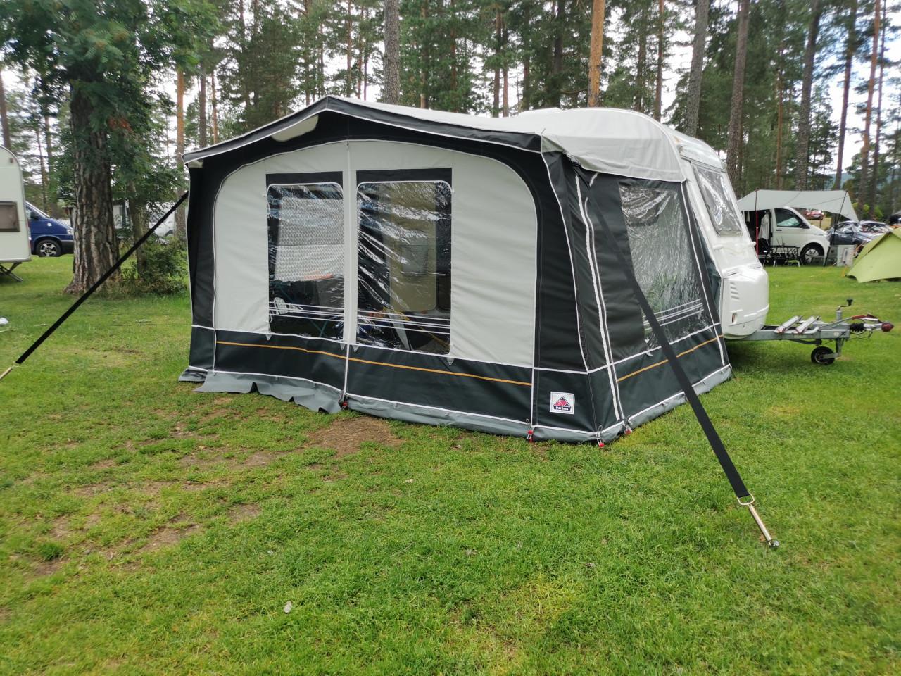 Sterckemann Starlett 370 DD / lichtgewicht / stapelbed / 4-p